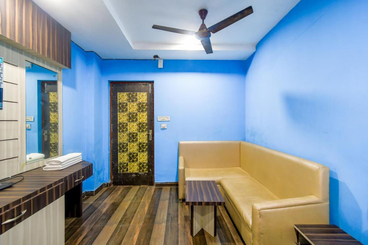 Hotel Blue Abedin Calcutta Buitenkant foto