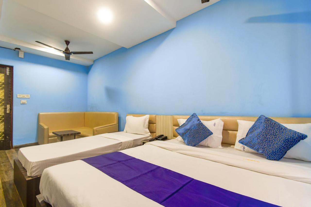Hotel Blue Abedin Calcutta Buitenkant foto